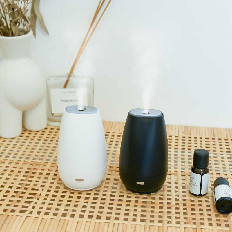 Diffusor de automóviles Humidificador de aromaterapia Diffusor de aceites esenciales USB Cool Mist Mini Diffuser portátil